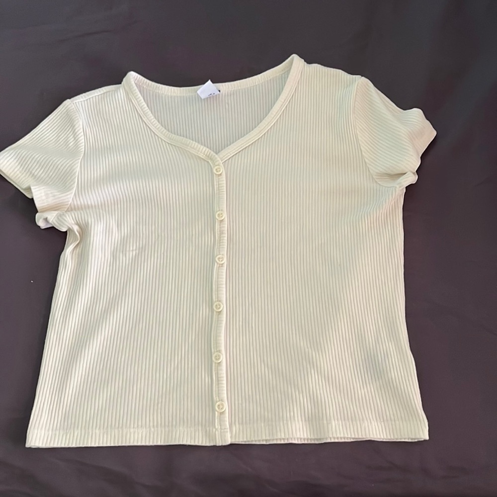Girls Old Navy button tshirt